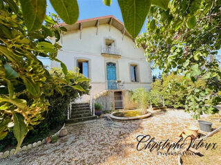  Propri�t�/ch�teau � vendre 7 pi�ces 240 m�