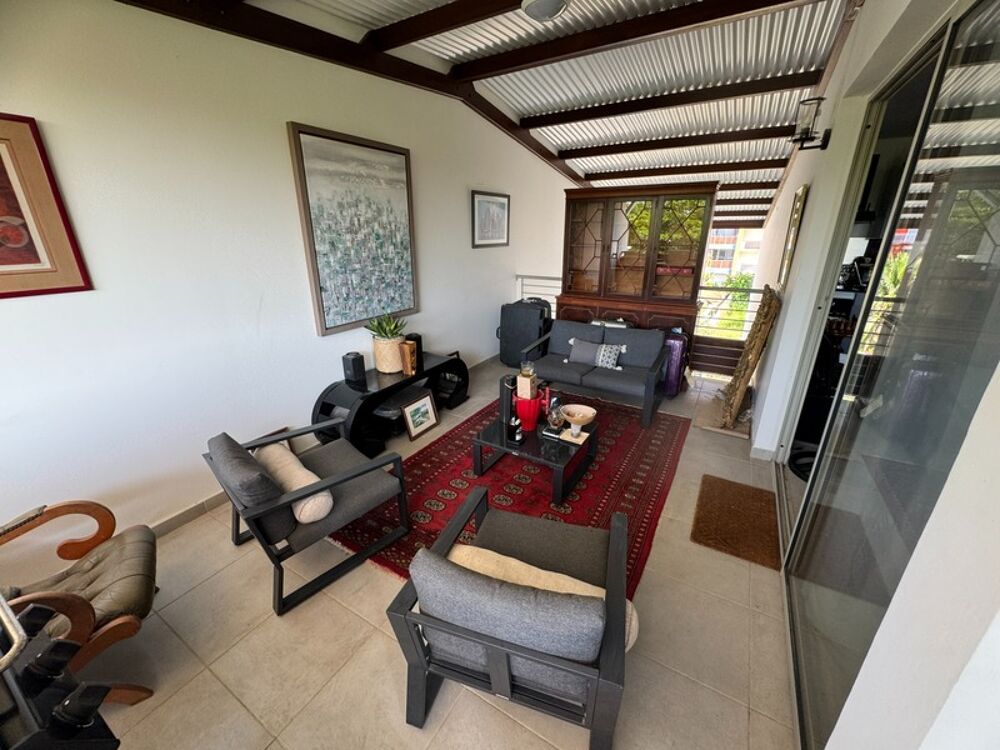 Vente Appartement À découvrir : Magnifique T2 dans une résidence de prestige, avec vue panoramique sur l'océan Cayenne