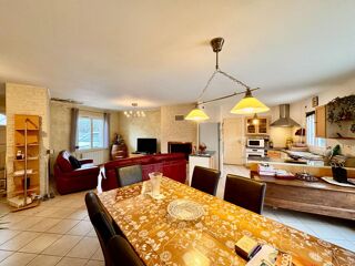  Maison  vendre 6 pices 144 m