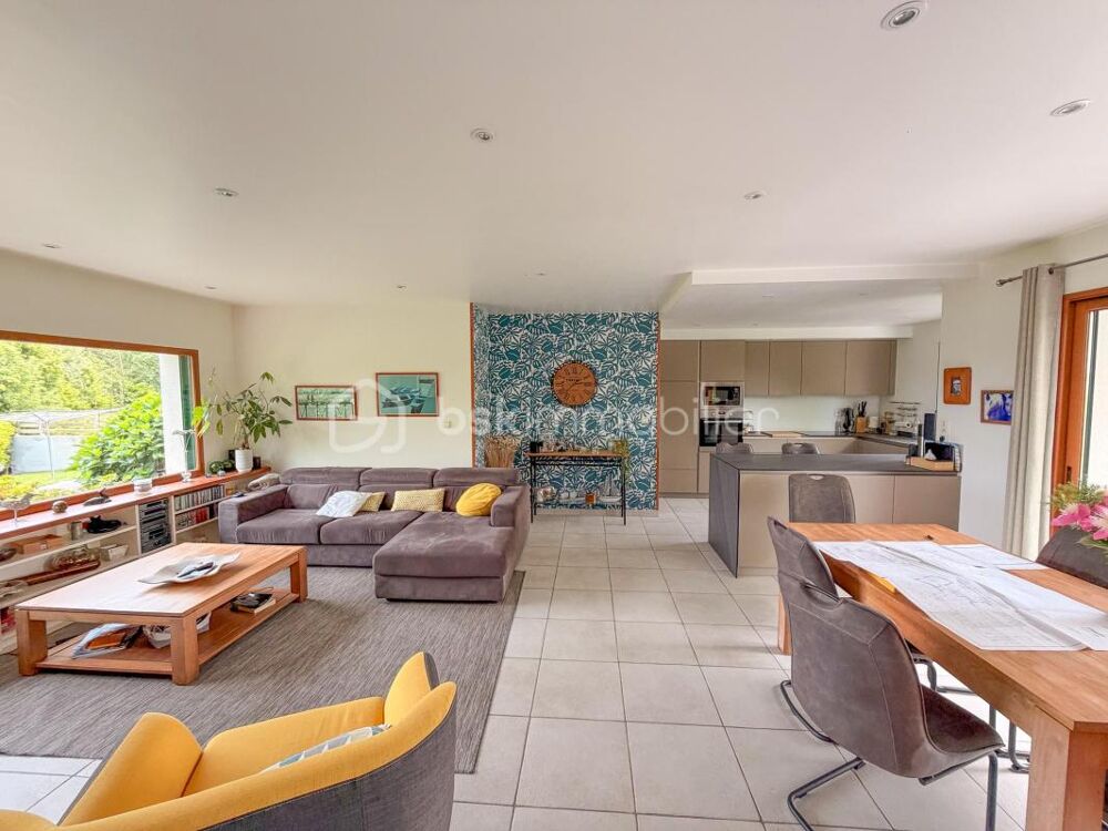LANDEVANT - Superbe proprieté sur près de 2 hectares de terrain - Piscine