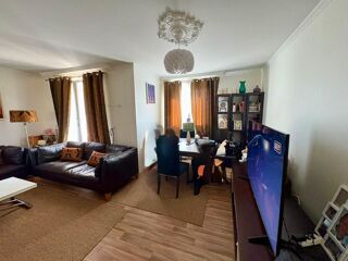  Appartement à louer 4 pièces 90 m²