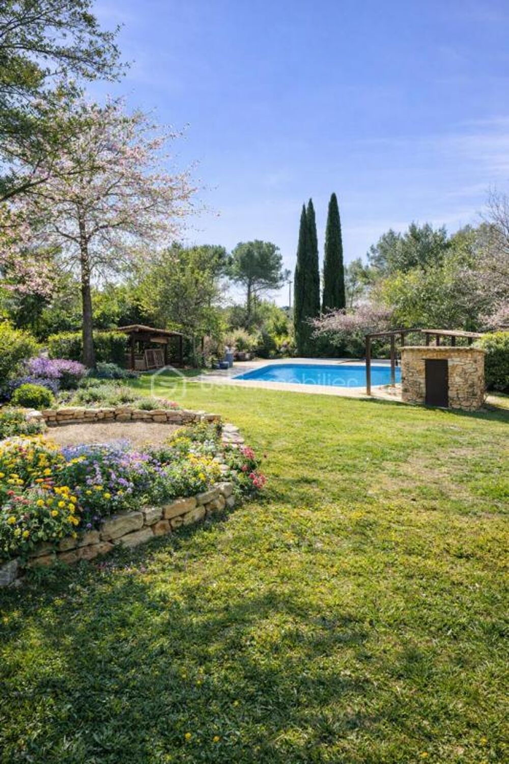 MAISON FAYENCE 2 LOGEMENTS PISCINE CALME IDEAL CHEVAUX