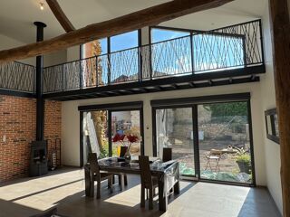  Maison  vendre 9 pices 275 m