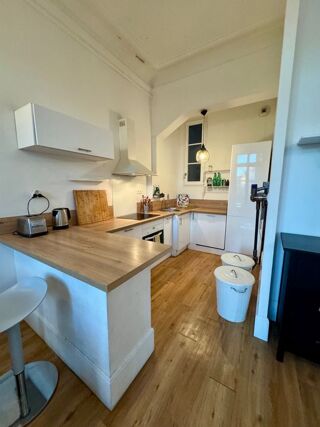  Appartement à louer 3 pièces 64 m²