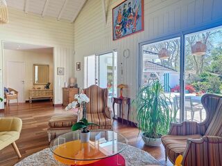  Villa à vendre 7 pièces 210 m²