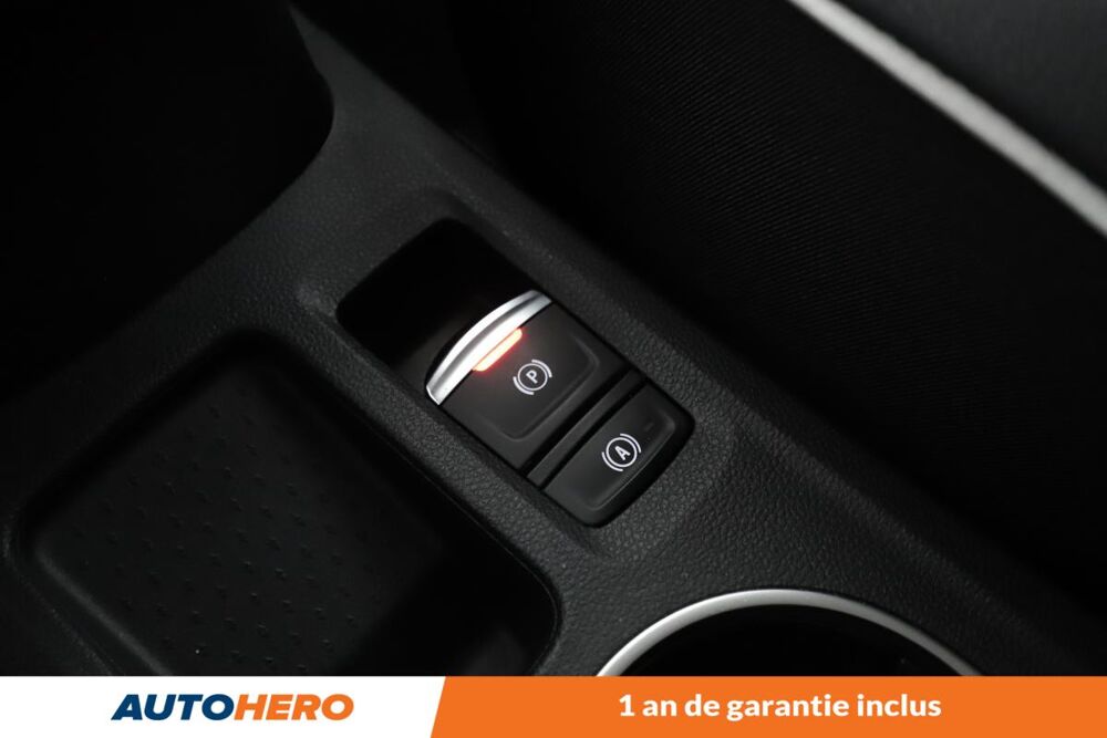 Captur 1.6 E-Tech Intens 145 ch 2021 occasion 92130 Issy-les-Moulineaux