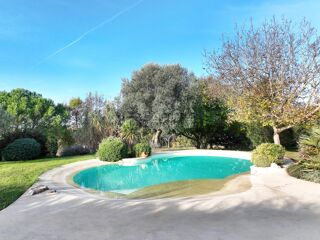  Maison à vendre 7 pièces 225 m²