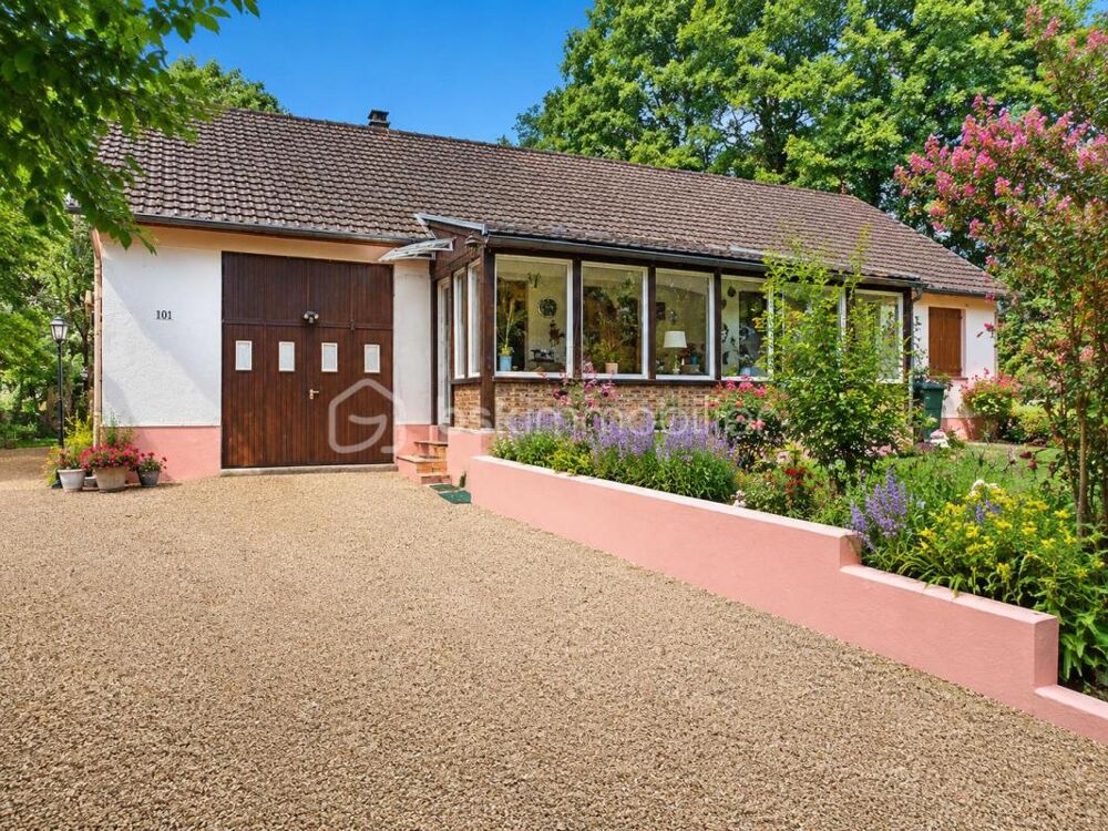 Entre CHARTRES et DREUX, maison de plein pied de 120 m² sur terrain plat et clos sans vis à vis de 2060 m²