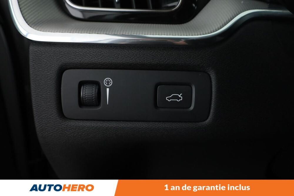 XC60 2.4 D4 R-Design Geartronic 163 ch 2019 occasion 92130 Issy-les-Moulineaux