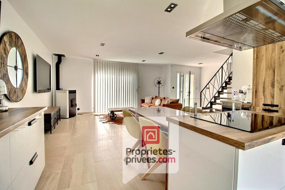 Vente Maison 12 mn Gare de MONTARGIS - A VENDRE MAISON CONTEMPORAINE RECENTE 5 PIECES, 4 CHAMBRES + STUDIO INDEPENDANT, TERRAIN CLOS 3476 m2 Amilly