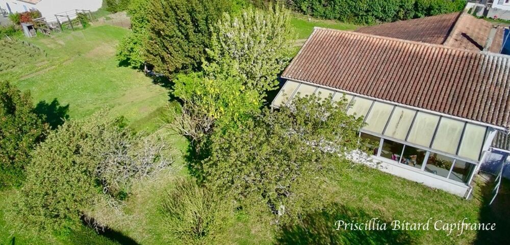 Maison avec beau potentiel d'évolution dans un environnement calme