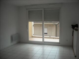  Appartement à louer 1 pièce 32 m²