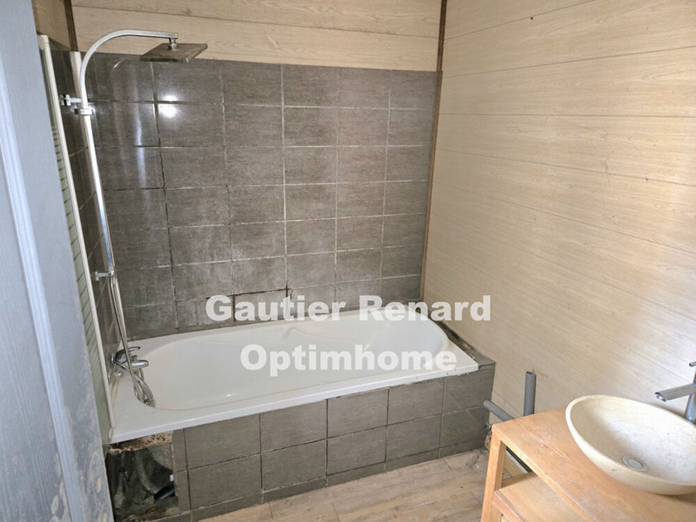 Maison de 86 m² à rénover entièrement  Idéale investisseur ou projet sur mesure
