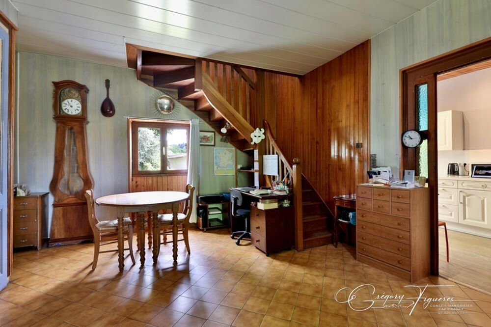 Vente Maison MAISON FAMILIALE – 128 m² – 7 PIÈCES – 5 CHAMBRES – TERRAIN 1 508 m² – RIVE-DE-GIER Rive de gier