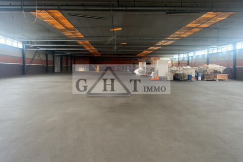 ENTREPOT 2550 M2 A LOUER GRETZ ARMAINVILLIERS 13000 77220 Gretz armainvilliers