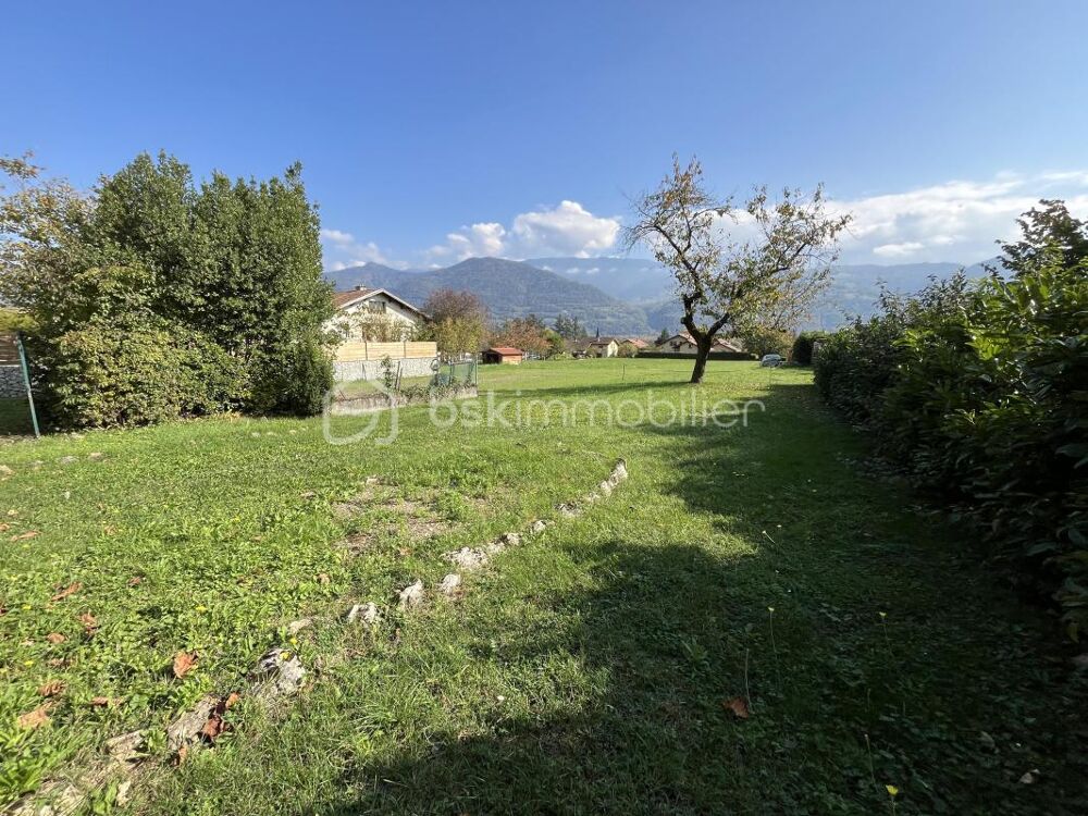 Rare à La Terrasse  Maison de village sur un magnifique terrain plat de 978 m²  Vue Massifs