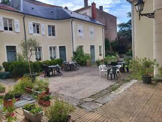  Appartement à louer 4 pièces 97 m²