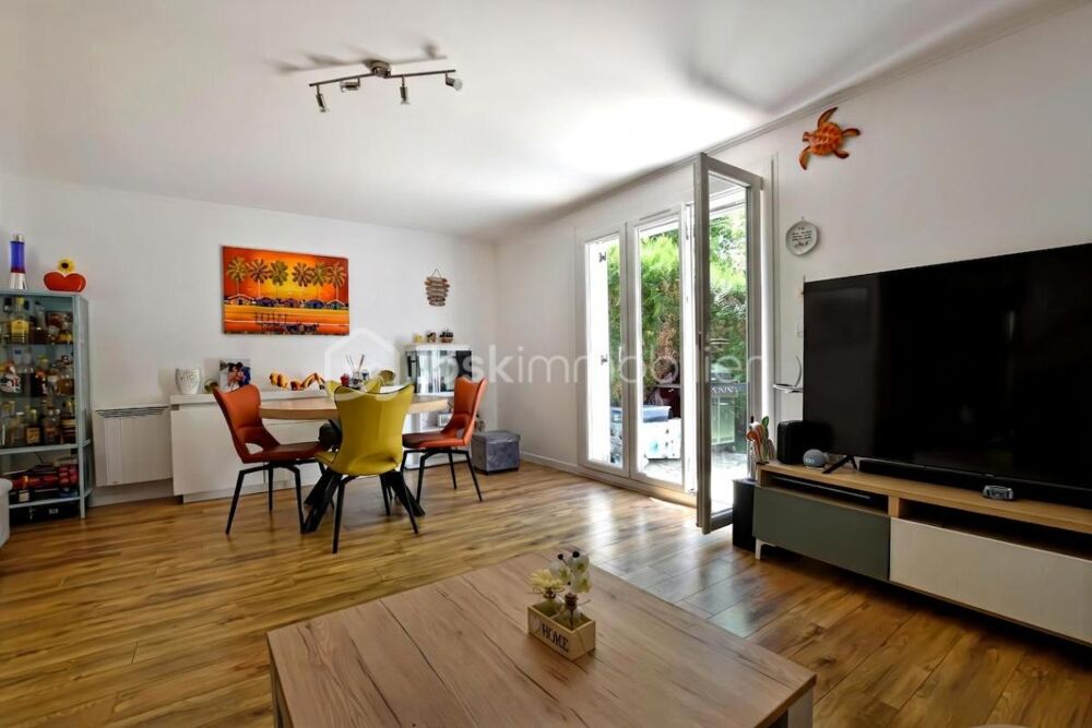 Vente Maison Vous cherchez un appartement ? Cette maison va vous surprendre 74 m² avec jardin et box Conflans sainte honorine