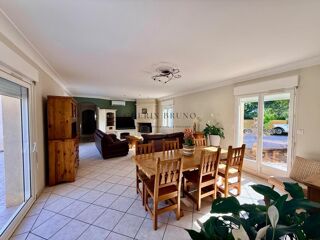  Villa à vendre 6 pièces 180 m²
