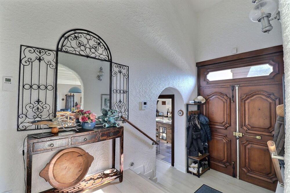 Maison d'architecte 8P 252 m² VALGELON-LA ROCHETTE (73110)