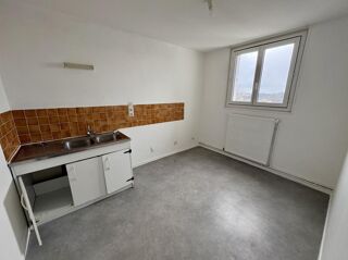  Appartement à louer 5 pièces 94 m²