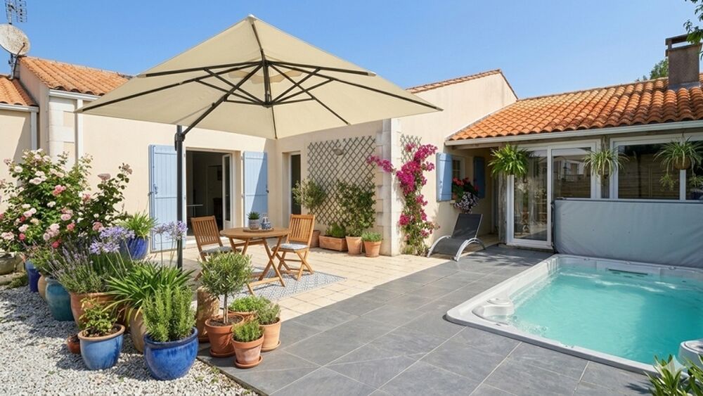 Maisons à vendre À Tonnay-Charente  Ensemble immobilier avec gîte indépendant sur parc arboré de 4 673 m²
