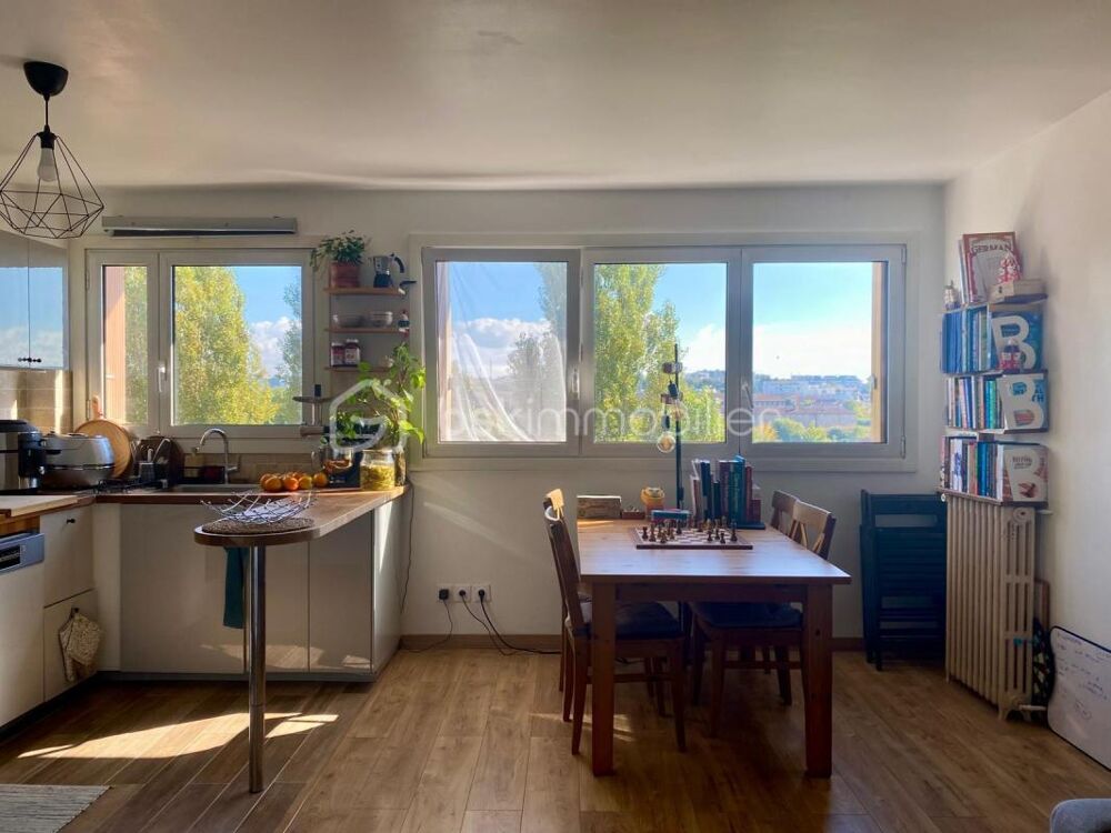 Vente Appartement Spacieux 4 pièces de 69m² avec 3 chambres/balcon/ cave et vue dégagée Antony