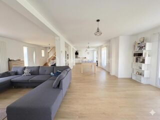  Maison � vendre 7 pi�ces 209 m�