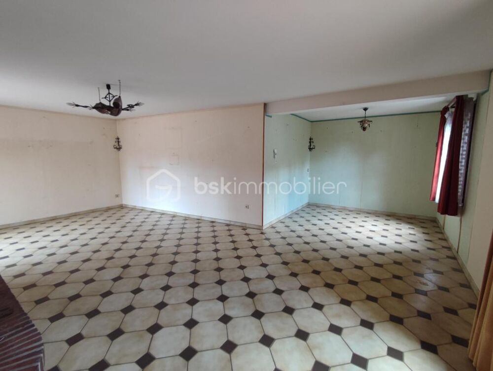 Maison de 113 m² sur sous sol et grenier aménageable sur 445 m² de parcelle