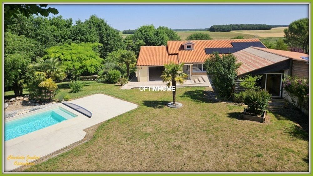 Maison 8 pièces 185 m² à Roullet Saint Estephe
