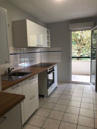  Appartement à louer 2 pièces 52 m²