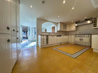  Maison � vendre 10 pi�ces 241 m�