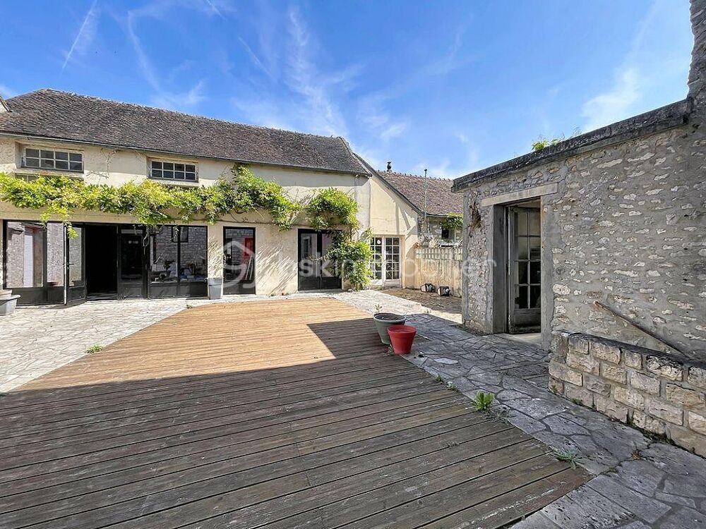 Maison de ville familiale avec dépendance et fort potentiel
