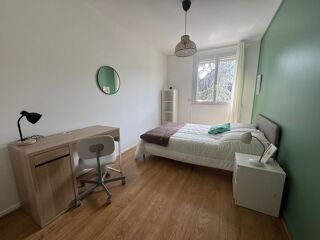  Appartement à louer 4 pièces 92 m²