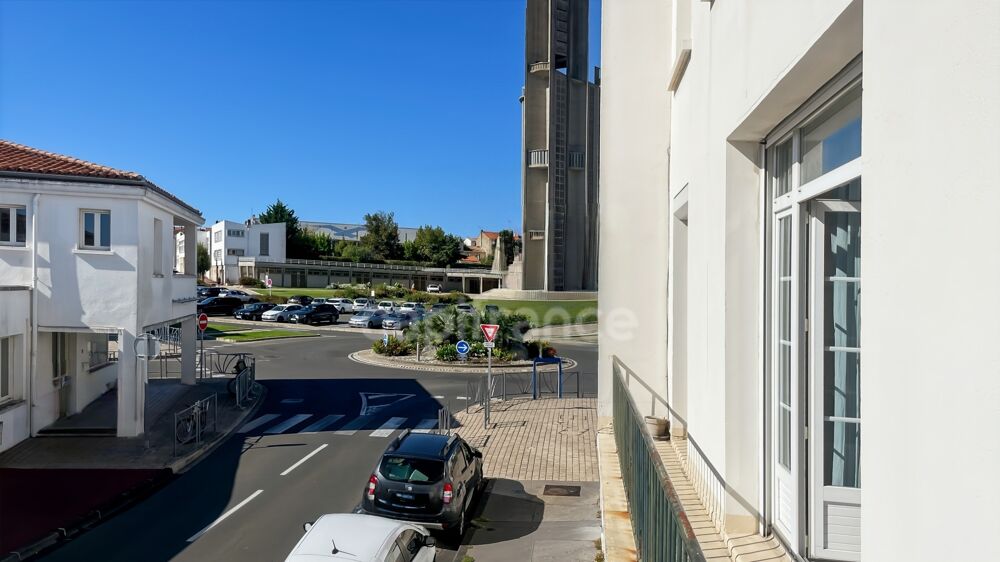 Vente Appartement ROYAN, Quartier Eglise Notre-Dame : T3 de 93 m² au 1er étage avec balcon et jardin partagé Royan