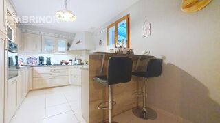  Villa à vendre 5 pièces 141 m²