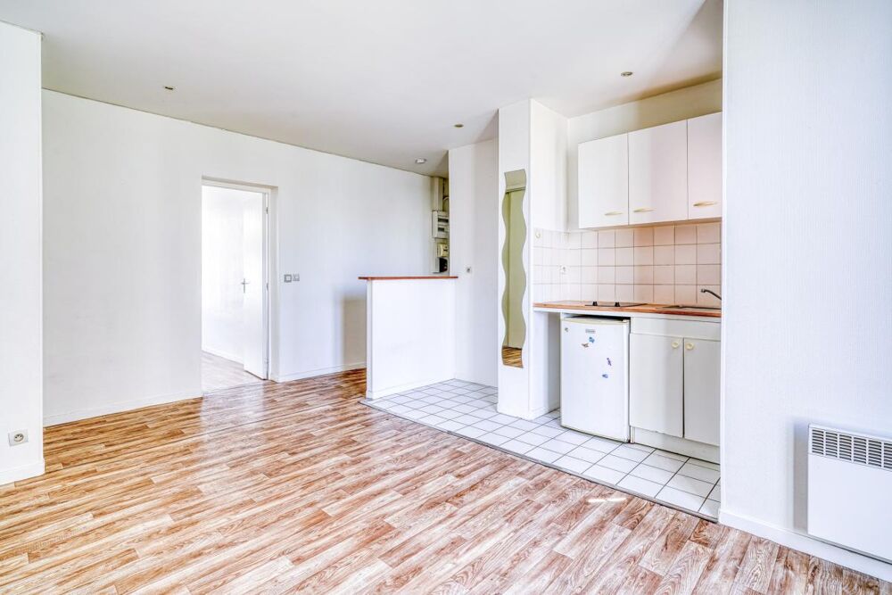 Vente Appartement 2 pièces 38 m² traversant, prêt à vivre - Métro Garibaldi 2 min - Charles Schmidt Saint ouen sur seine