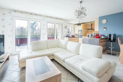   Lumineux T4 de 90 m� avec balcon sud Appartement - 4 pi�ce(s) - 90 m�