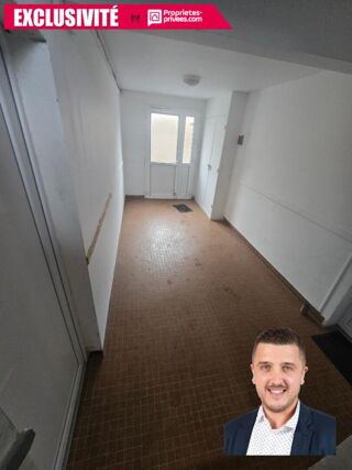  Immeuble � vendre 15 + pi�ces 300 m�