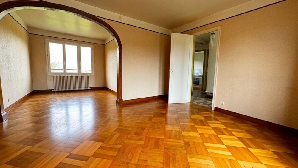 Grande maison 5 chambres + sous sol total