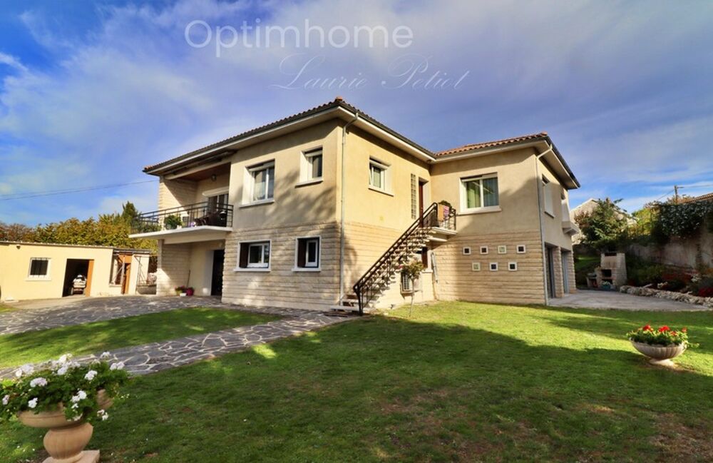 Coup de coeur - Rare à la vente ! Magnifique maison contemporaine de 225 m² avec vue sur le château