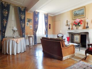  Propriété/château à vendre 15 + pièces 450 m²