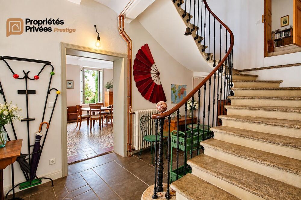 à vendre  Propriété/château Nîmes (30000)