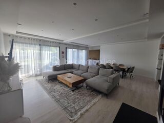  Maison � vendre 6 pi�ces 240 m�