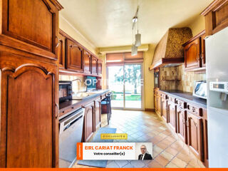  Maison  vendre 11 pices 221 m