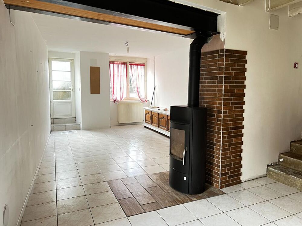 Vente Maison Maison  6 pièces, 97 m² + dépendances en pierres Pouzauges