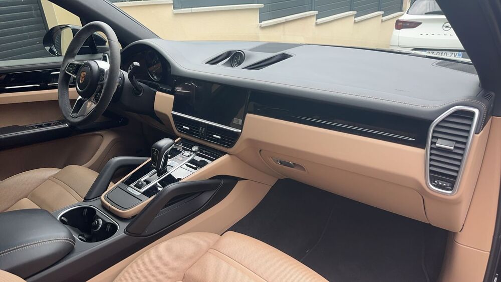 Cayenne III 3.0 461 E-Hybride AWD BVA8 . 2021 occasion 69140 Rillieux La Pape
