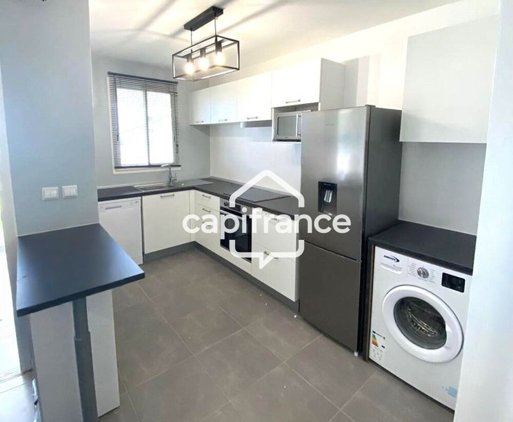 Appartement à louer 2 pièces PETIT BOURG (971)