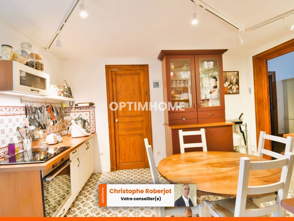 Vente Maison 3 possibilités pour cette jolie maison: Maison familiale/ Maison de rapport ou Mixte espace médical/maison de rapport Chalon sur saone