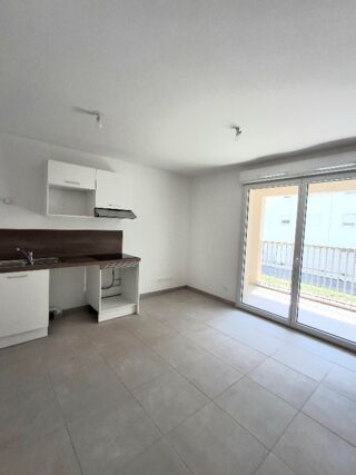  Appartement à louer 1 pièce 28 m²